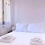 Venice Stella